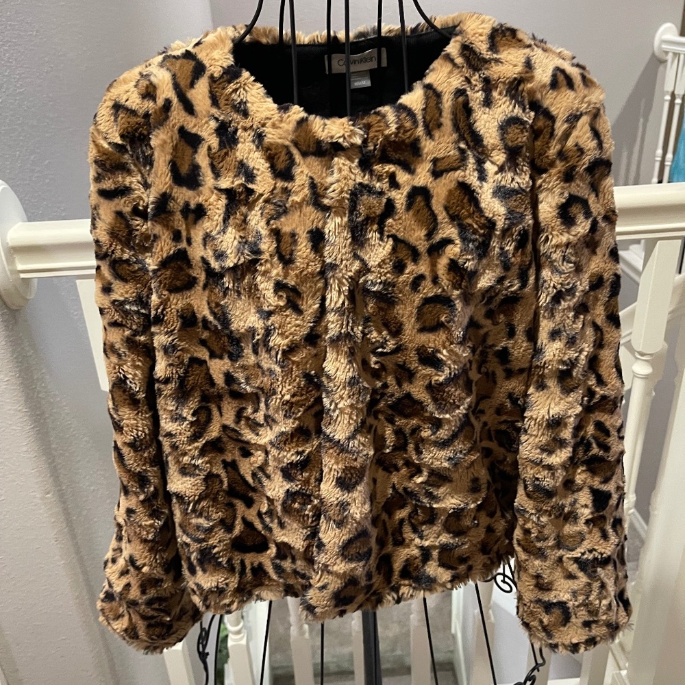 Calvin Klein Faux Fur Leopard Print Shrug NWT